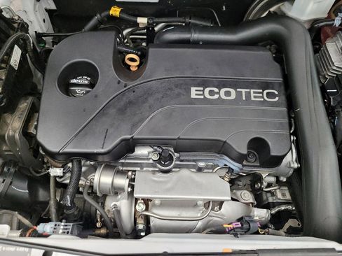 Used 2018 GMC Terrain SLE image 30