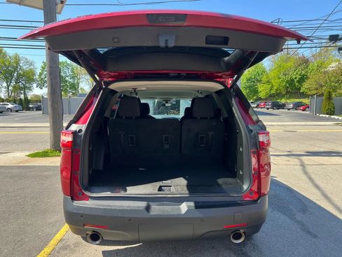 Used 2019 Chevrolet Traverse LT AWD/4WD image 9