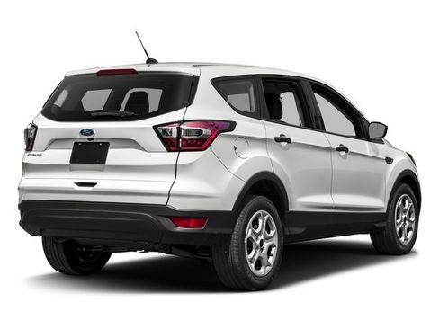 Used 2017 Ford Escape SE w/ Equipment Group 201A FWD image 2