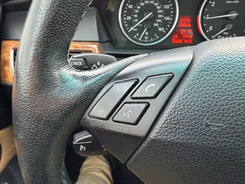 Used 2009 BMW 528i xDrive Sedan image 26