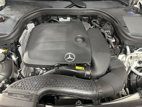 Used 2022 Mercedes-Benz GLC 300 4MATIC image 27