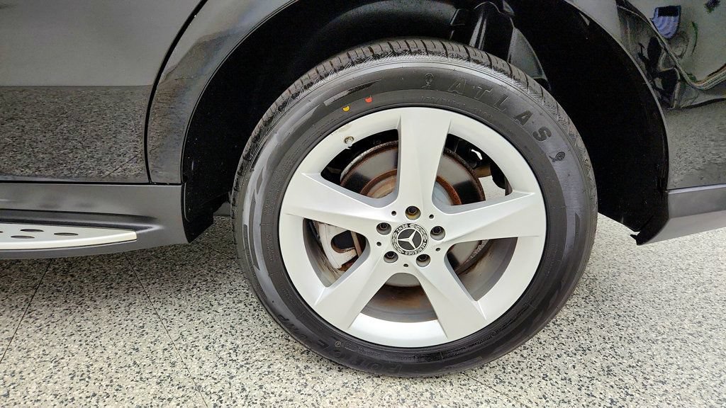 Used 2019 Mercedes-Benz GLE 400 4MATIC w/ Premium 1 Package image 9