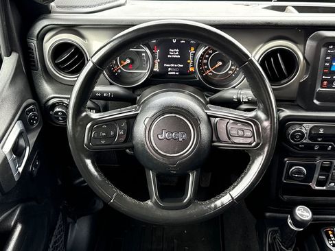 Used 2021 Jeep Gladiator Sport AWD/4WD image 23