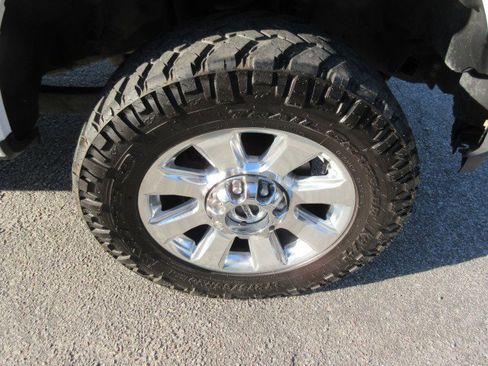 Used 2020 Ford F250 XLT w/ XLT Premium Package image 14