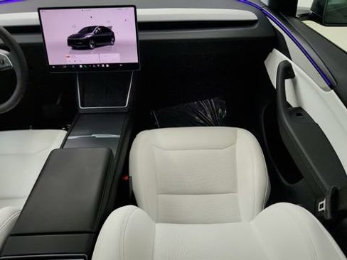 Used 2026 Tesla Model Y 2WD image 50