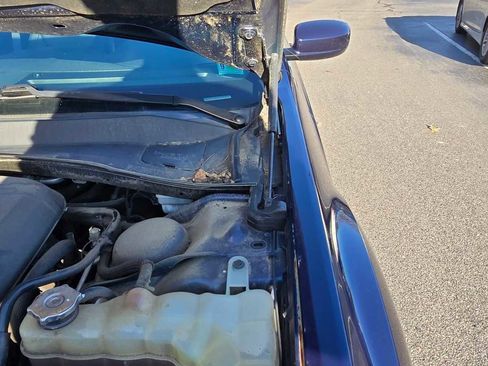 Used 2015 Chrysler 300 Limited image 27