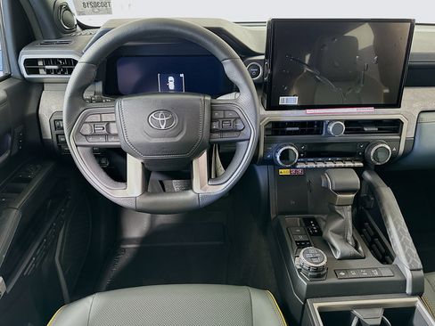 New 2026 Toyota 4Runner Trailhunter image 10