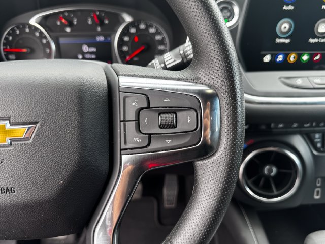 Used 2025 Chevrolet Blazer LT FWD image 16