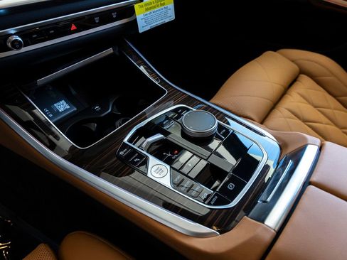 New 2026 BMW X5 xDrive40i AWD/4WD image 21