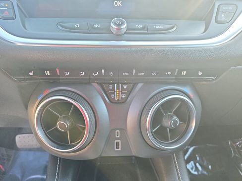 Used 2024 Chevrolet Blazer LT w/ Convenience Package FWD image 26