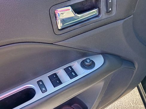 Used 2011 Ford Fusion SEL w/ 302A Rapid Spec Order Code image 12