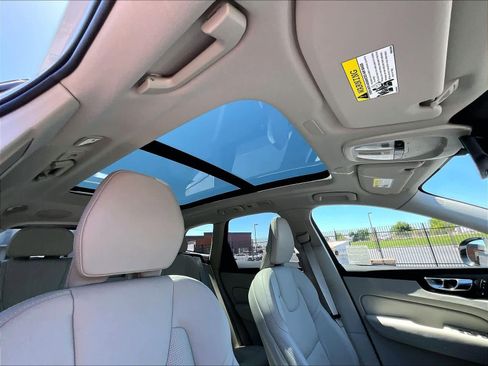 Used 2026 Volvo XC60 B5 Ultra w/ Protection Package Premier AWD/4WD image 24