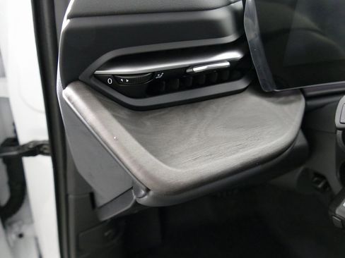 New 2025 Audi Q5 Premium Plus image 15