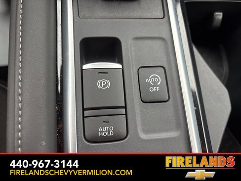 Used 2024 Nissan Pathfinder SL image 22