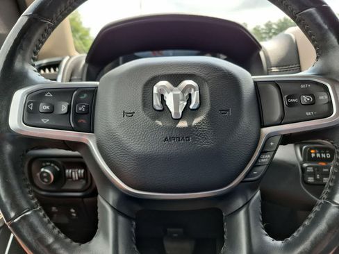 Used 2020 RAM 1500 Laramie AWD/4WD image 23