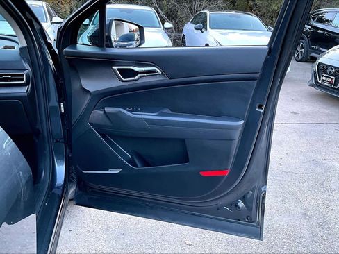 Certified 2023 Kia Sportage LX image 20