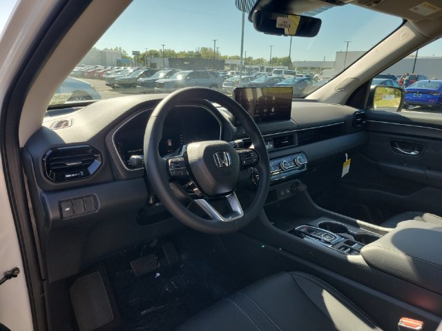 New 2026 Honda Pilot Touring image 18