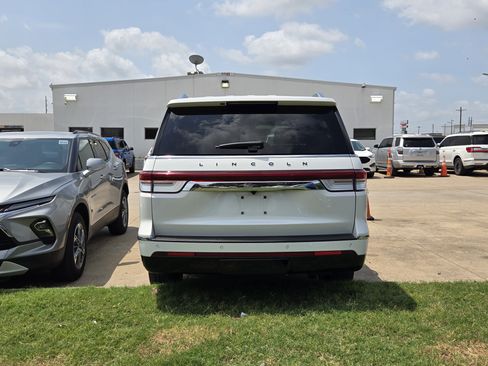 Used 2024 Lincoln Navigator L Black Label AWD/4WD image 5