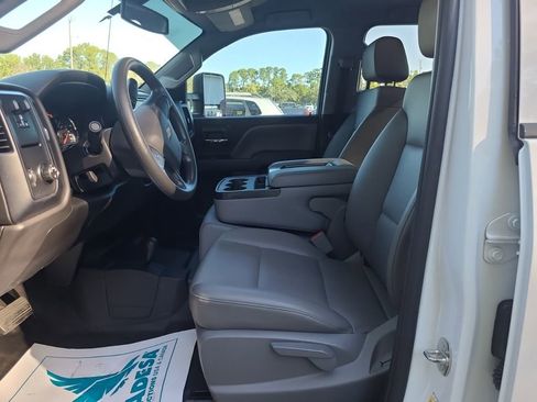 Used 2019 Chevrolet Silverado 2500 W/T image 10