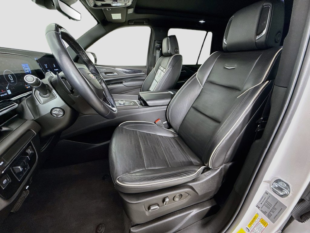 Used 2022 Cadillac Escalade Sport RWD image 23