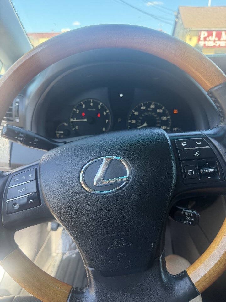 Used 2011 Lexus RX 350 AWD w/ Premium Pkg image 7