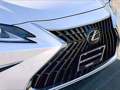 Used 2025 Lexus ES 350 image 28