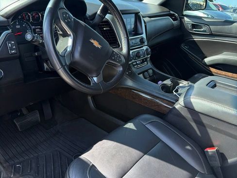 Used 2018 Chevrolet Suburban LT AWD/4WD image 7