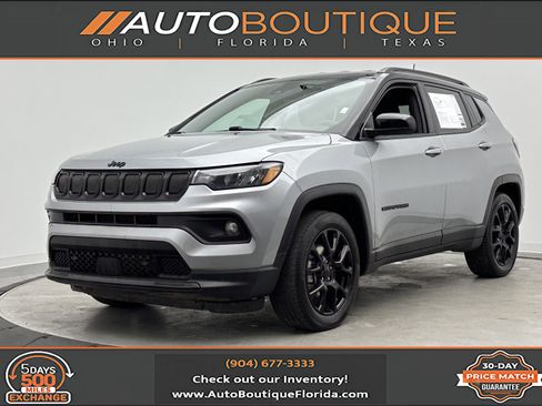 Used 2022 Jeep Compass Latitude FWD image 1