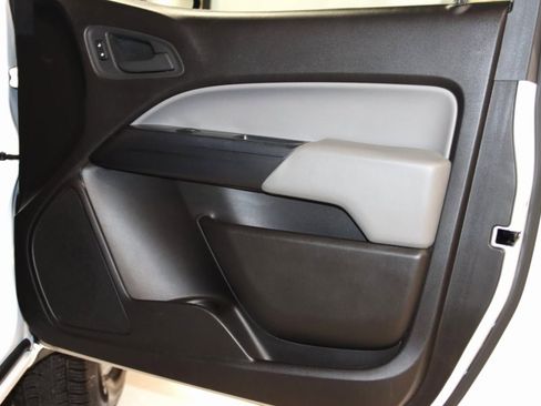 Used 2015 Chevrolet Colorado W/T w/ WT Convenience Package image 43