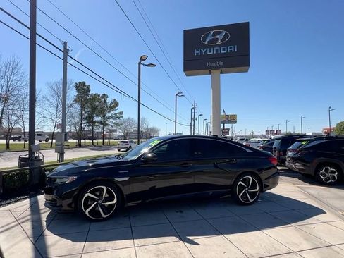 Used 2022 Honda Accord Sport image 6