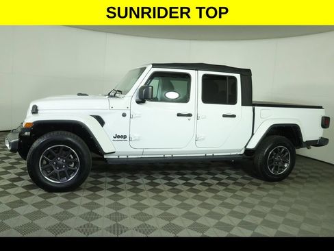 Used 2022 Jeep Gladiator Sport AWD/4WD image 5