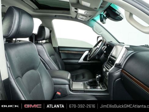 Used 2017 Toyota Land Cruiser AWD/4WD image 24