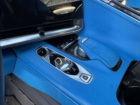 Used 2021 Chevrolet Corvette Stingray Premium Conv w/ Z51 Performance Package image 16