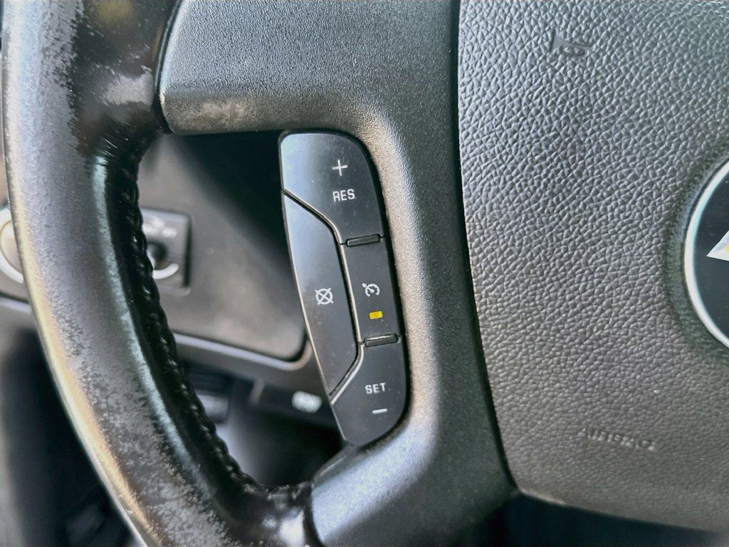 Used 2023 Chevrolet Express 3500 w/ Power Convenience Package RWD image 21