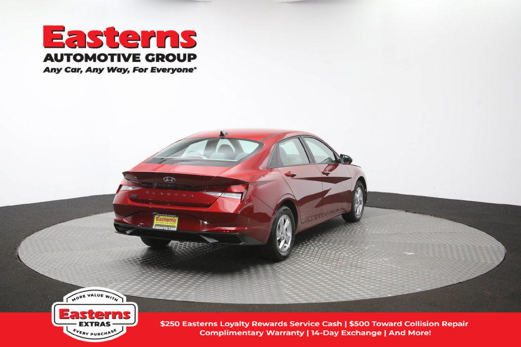 Used 2023 Hyundai Elantra SE w/ Cargo Package FWD image 40