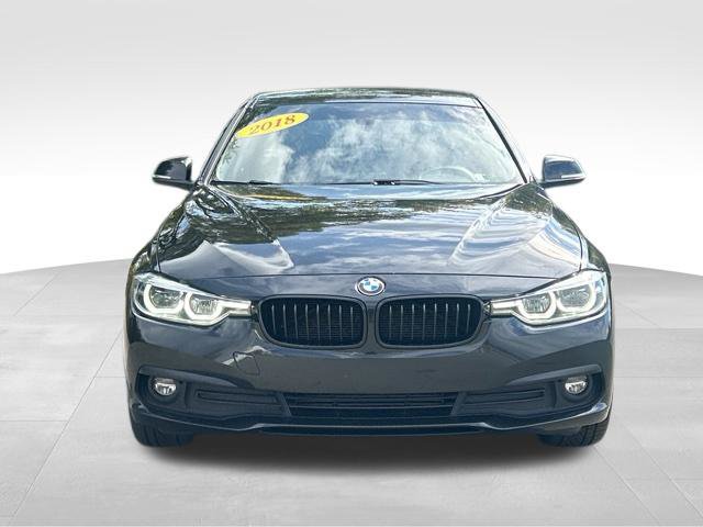 Used 2018 BMW 320i xDrive Sedan AWD/4WD image 9