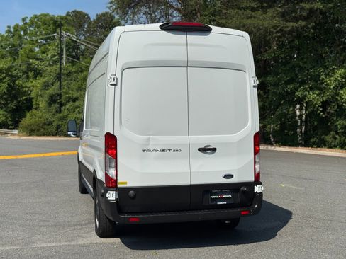 Used 2019 Ford Transit 250 148 High Roof RWD image 8