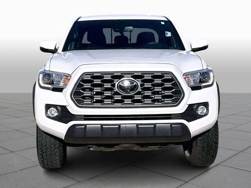 Used 2023 Toyota Tacoma TRD Off-Road w/ Technology Package image 3
