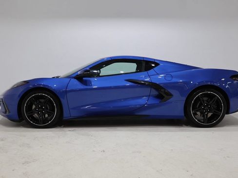 Used 2020 Chevrolet Corvette Stingray Coupe RWD image 4