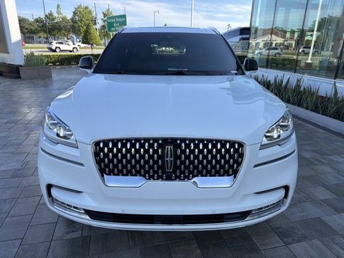 Used 2024 Lincoln Aviator Black Label w/ Class IV Trailer Tow Package AWD/4WD image 6