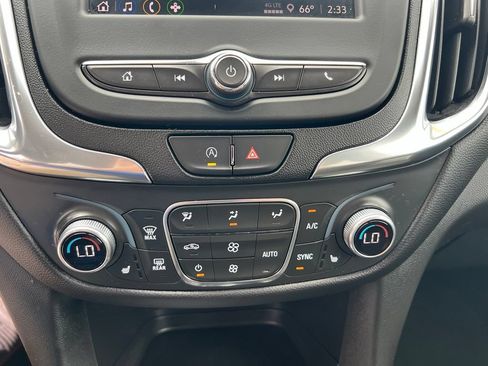 Used 2024 Chevrolet Equinox LT AWD/4WD image 34