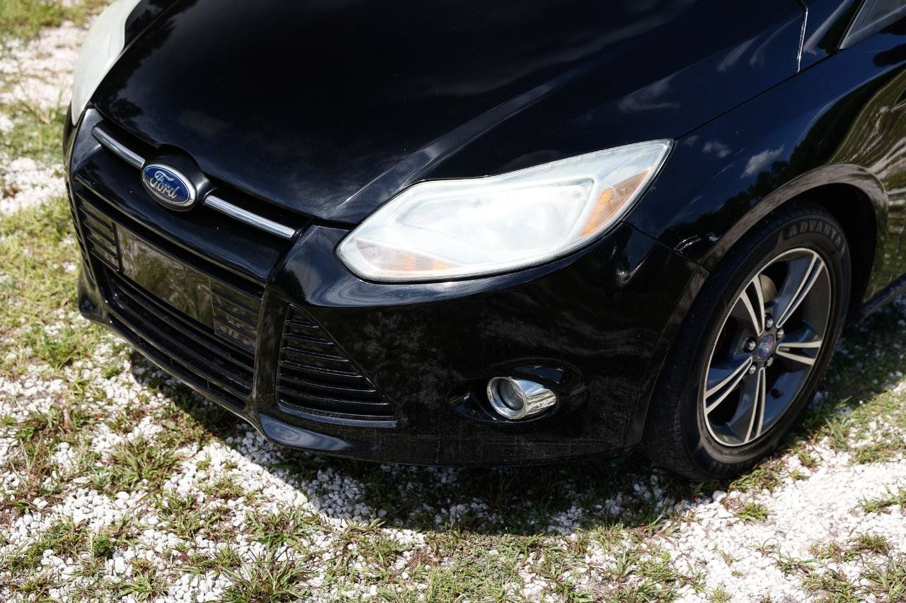 Used 2012 Ford Focus SE FWD image 24