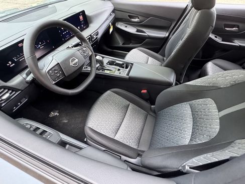 New 2026 Nissan Sentra SV w/ SV Convenience Package FWD image 25