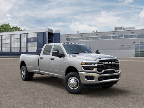 New 2026 RAM 3500 Tradesman AWD/4WD image 3