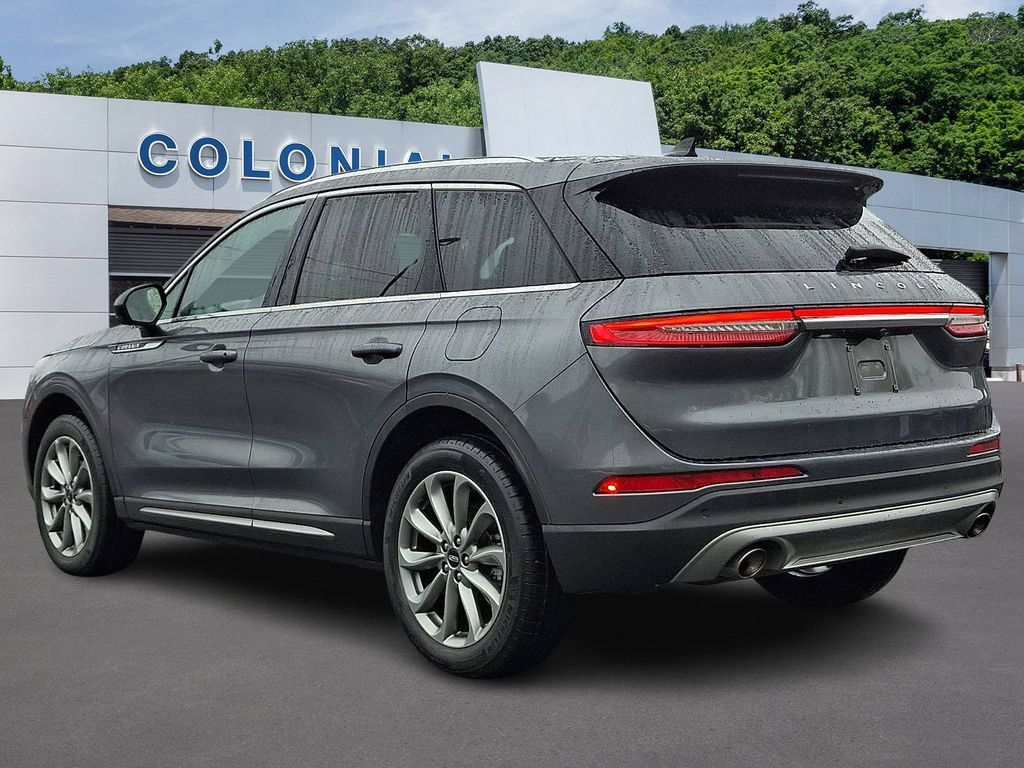Used 2022 Lincoln Corsair AWD w/ Premium Package image 4