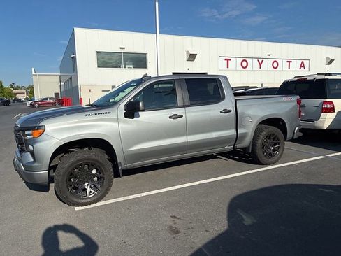 Used 2023 Chevrolet Silverado 1500 Custom AWD/4WD image 14