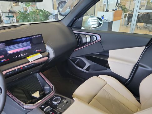 Used 2026 BMW X3 xDrive30 w/ Convenience Package image 18