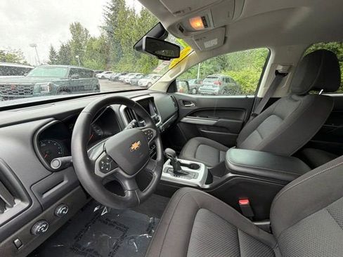 Used 2022 Chevrolet Colorado LT w/ Safety Package AWD/4WD image 11