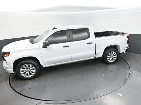 Used 2023 Chevrolet Silverado 1500 Custom image 30