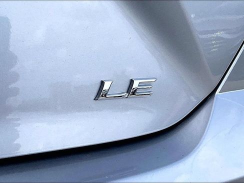 Used 2025 Toyota Camry LE FWD image 8